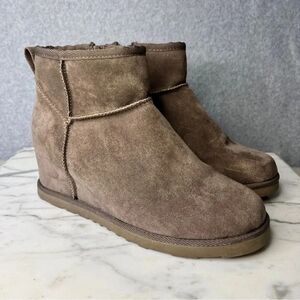 Dunes Women’s Hidden Wedge Boots Brown Taupe size 9